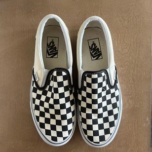 EUC Women’s Checkboard Vans Size 9